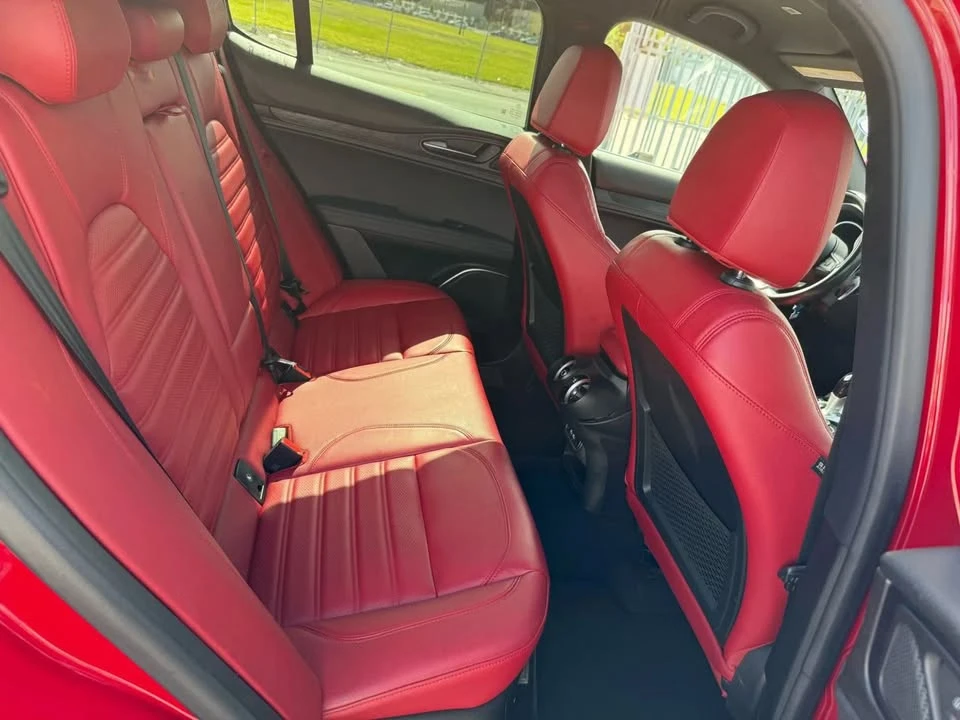 2022 Alfa Romeo Stelvio - Image 11 of 13