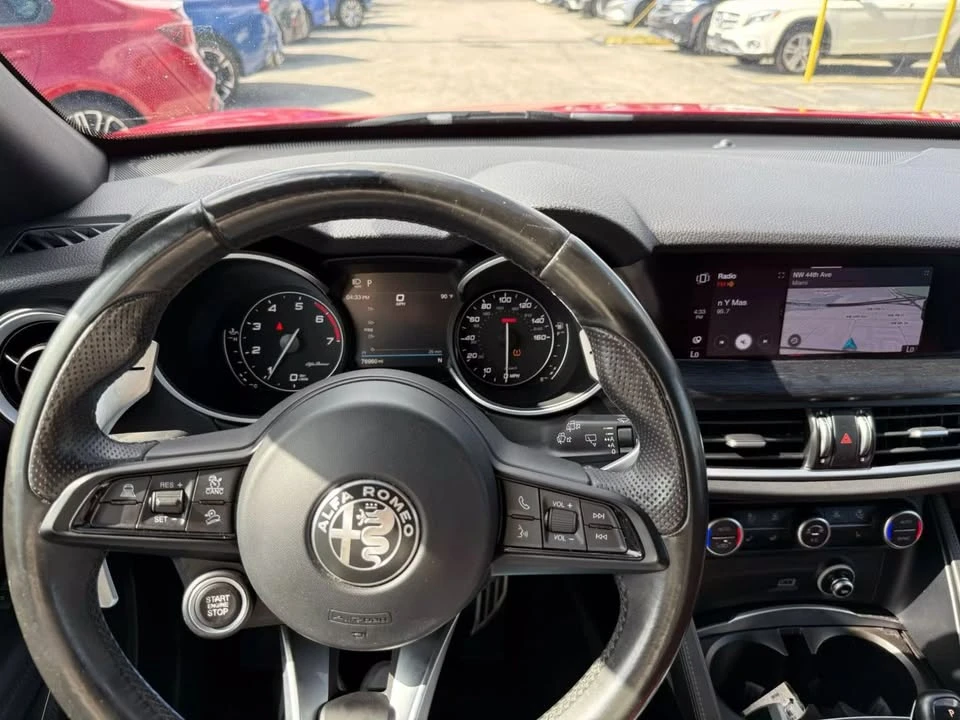 2022 Alfa Romeo Stelvio - Image 5 of 13