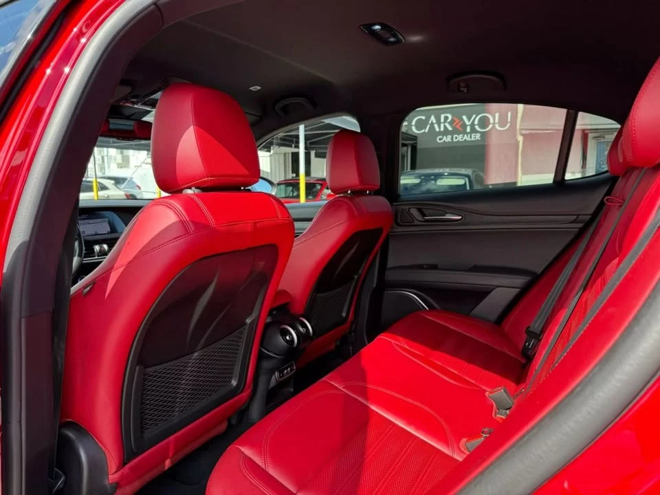 2022 Alfa Romeo Stelvio - Image 12 of 13