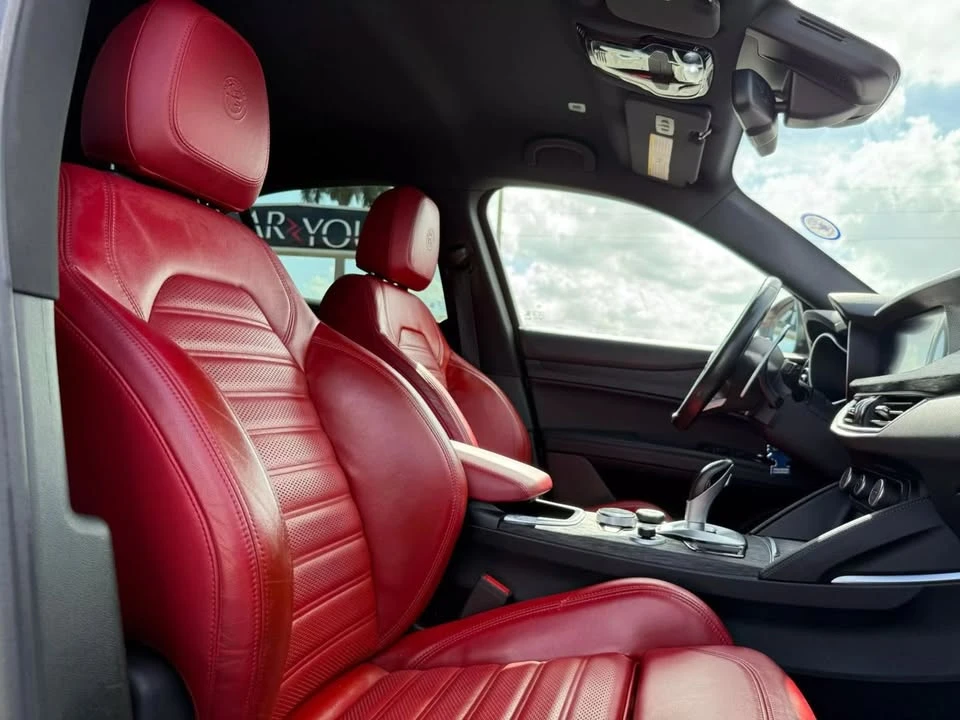 2022 Alfa Romeo Stelvio - Image 10 of 13