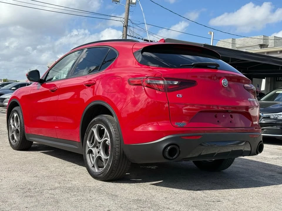 2022 Alfa Romeo Stelvio - Image 4 of 13