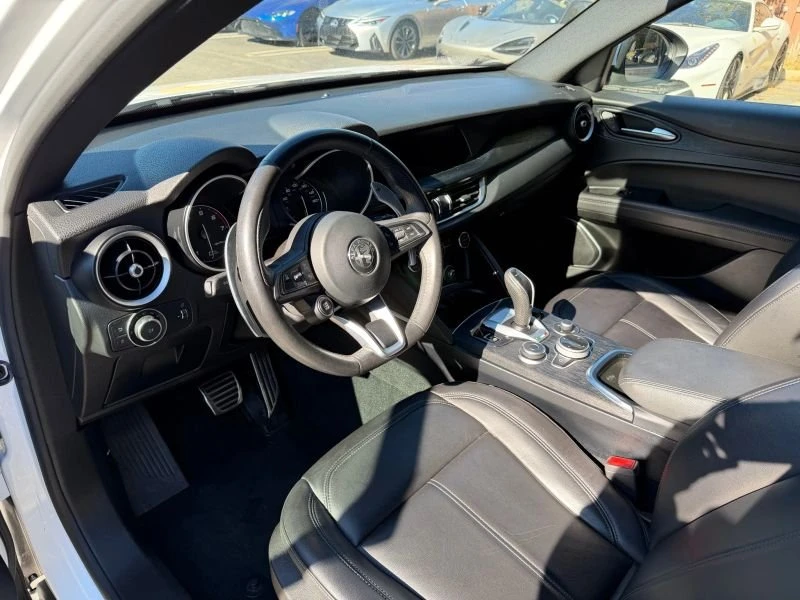 2022 Alfa Romeo Stelvio - Image 8 of 19