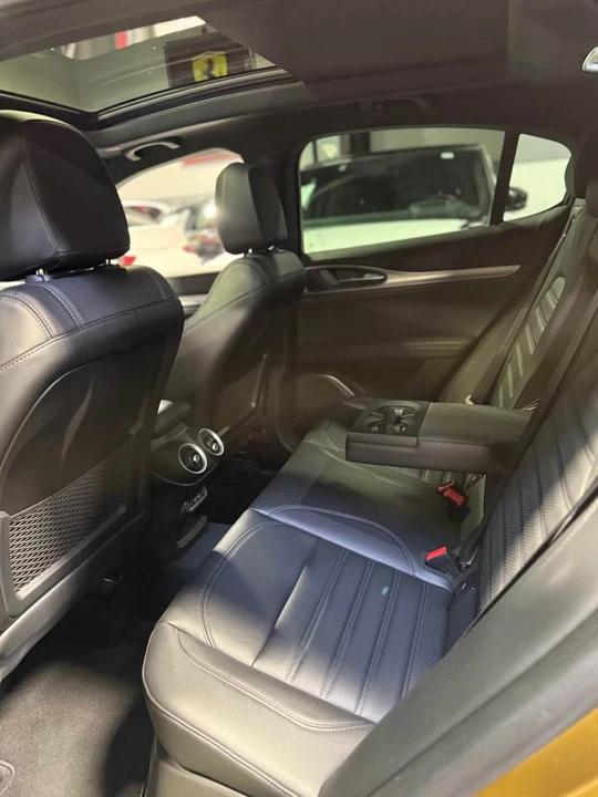 2022 Alfa Romeo Stelvio - Image 7 of 8