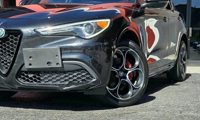 2022 Alfa Romeo Stelvio - Image 3 of 18