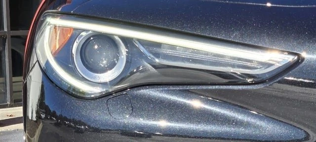 2022 Alfa Romeo Stelvio - Image 10 of 18