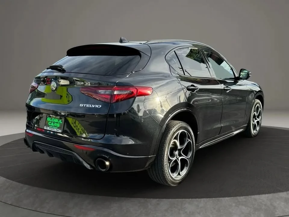 2022 Alfa Romeo Stelvio - Image 5 of 20