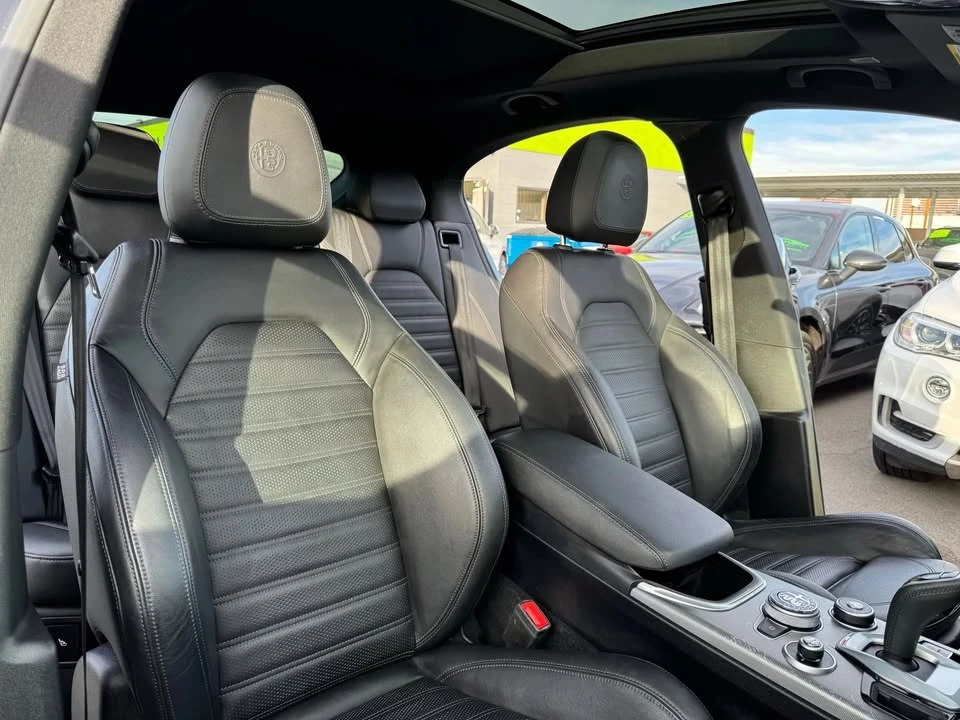 2022 Alfa Romeo Stelvio - Image 18 of 20