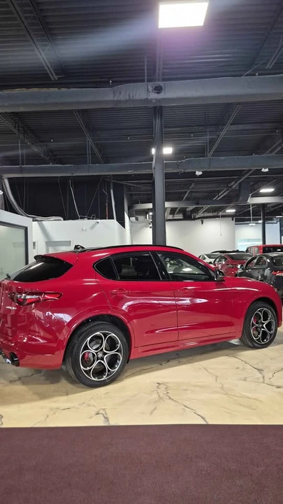 2022 Alfa Romeo Stelvio - Image 2 of 12