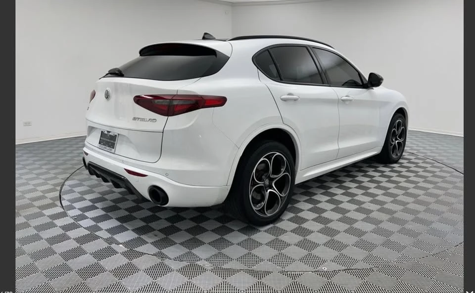 2022 Alfa Romeo Stelvio - Image 2 of 7