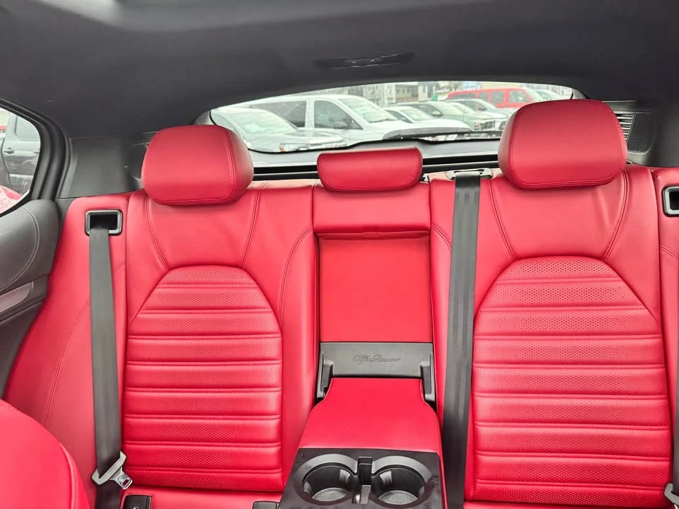 2022 Alfa Romeo Stelvio - Image 9 of 12