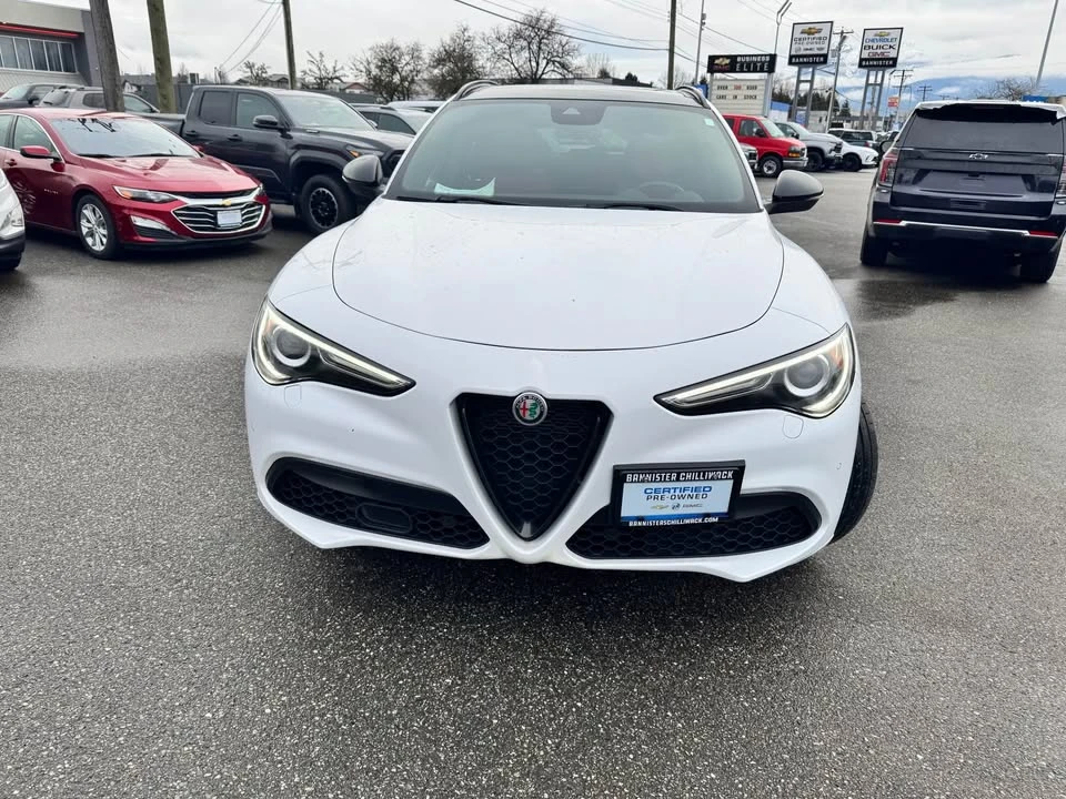2022 Alfa Romeo Stelvio - Image 7 of 12