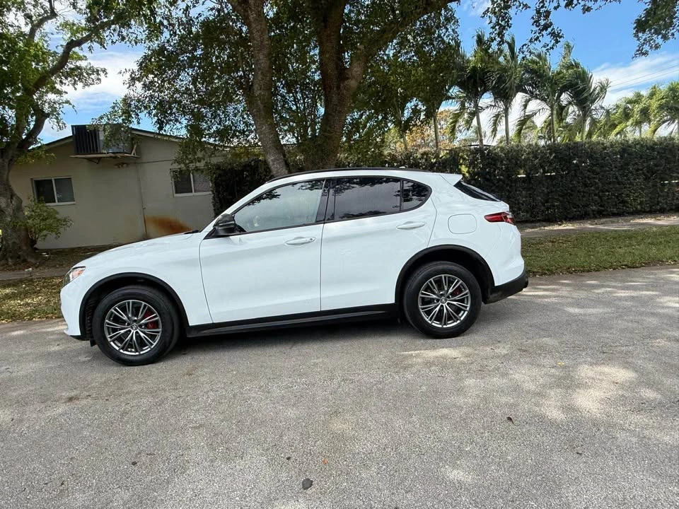 2022 Alfa Romeo Stelvio - Image 6 of 17