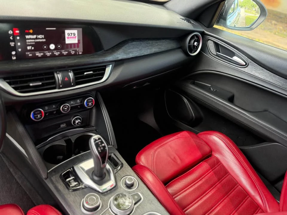 2022 Alfa Romeo Stelvio - Image 13 of 17