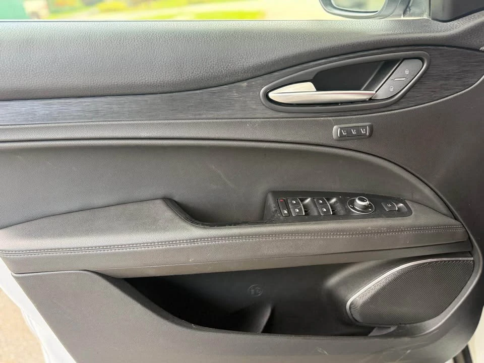 2022 Alfa Romeo Stelvio - Image 15 of 17