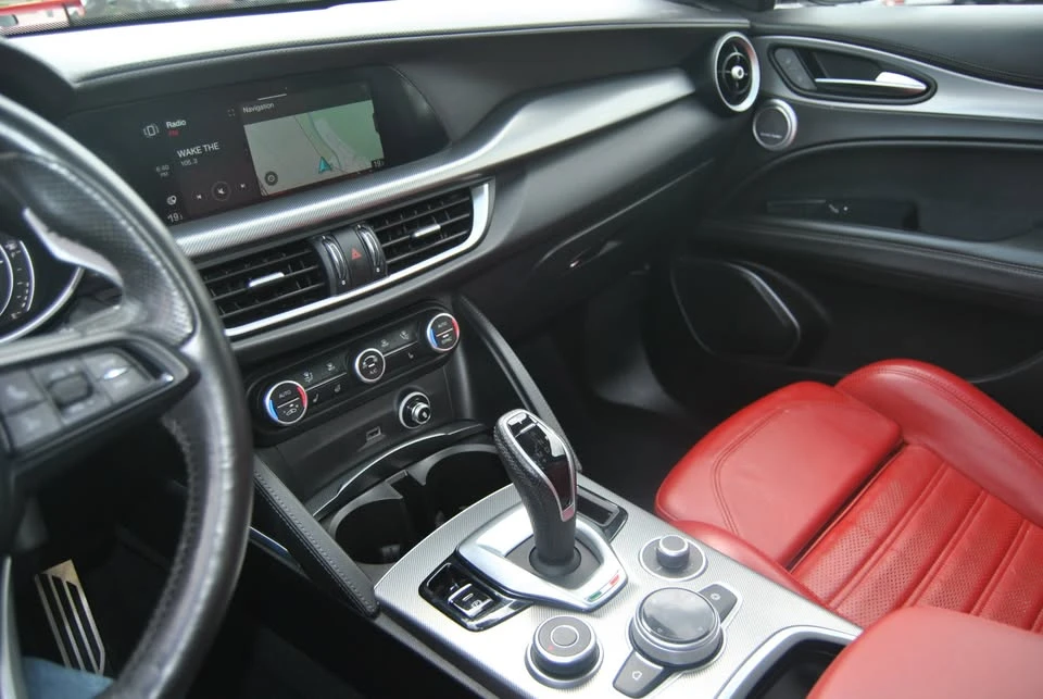 2022 Alfa Romeo Stelvio - Image 14 of 20