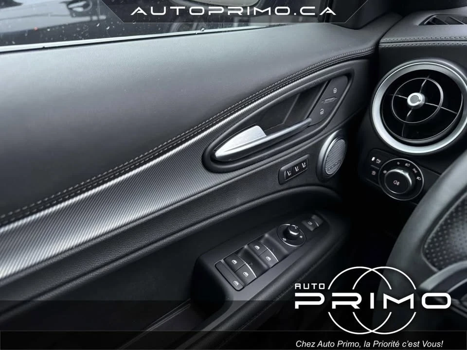 2022 Alfa Romeo Stelvio - Image 16 of 20