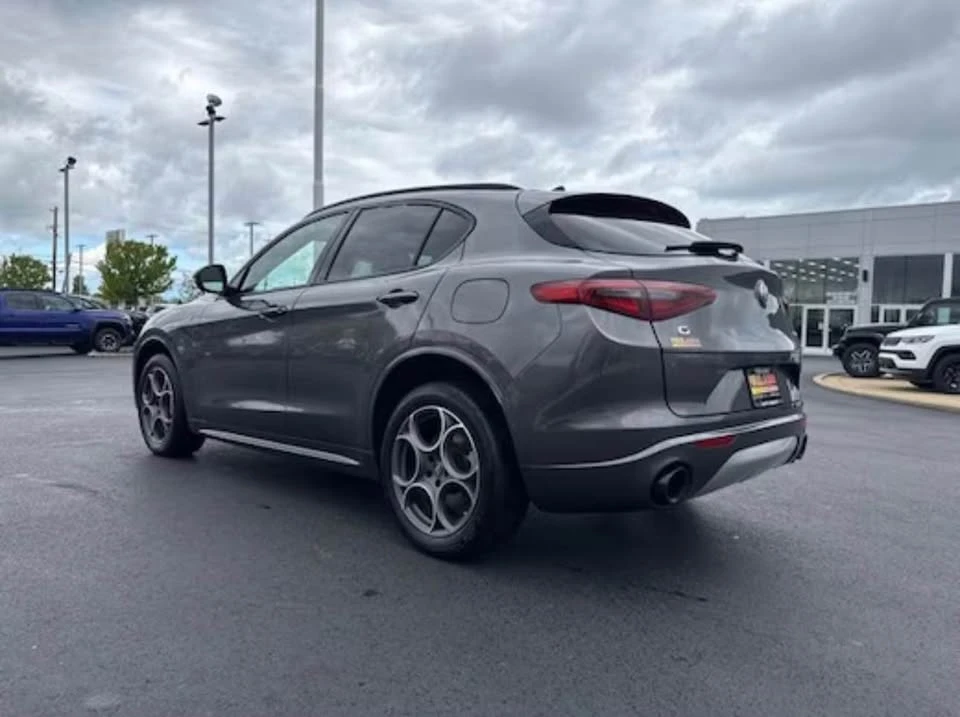 2022 Alfa Romeo Stelvio - Image 6 of 12