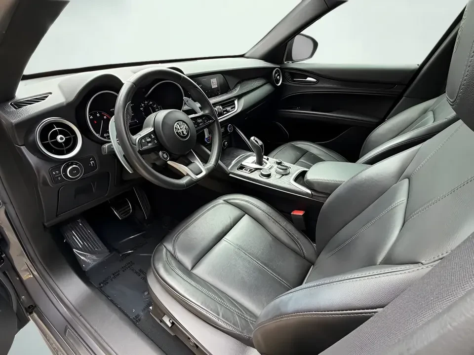 2022 Alfa Romeo Stelvio - Image 17 of 20