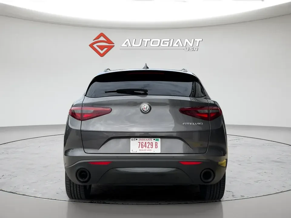 2022 Alfa Romeo Stelvio - Image 9 of 20