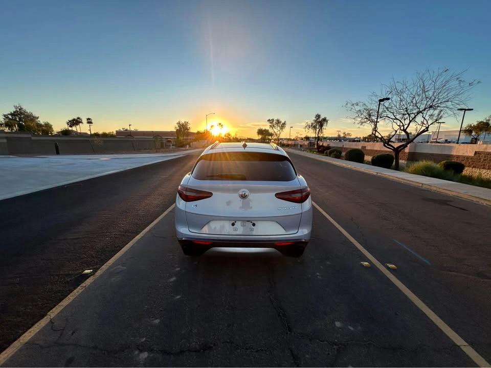 2022 Alfa Romeo Stelvio - Image 5 of 10