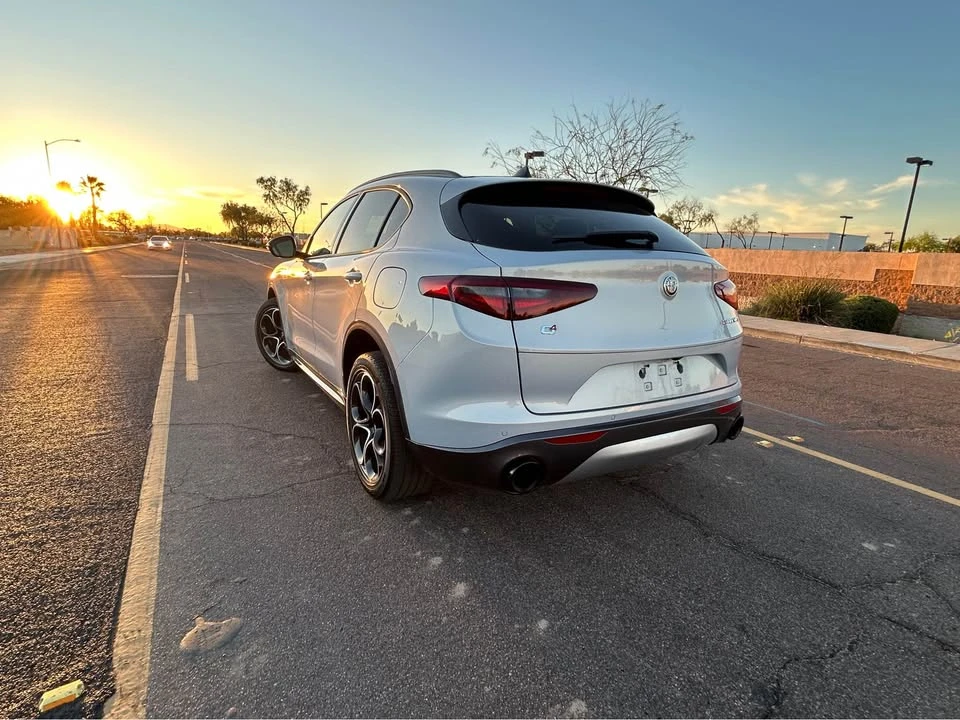 2022 Alfa Romeo Stelvio - Image 6 of 10