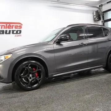 2022 Alfa Romeo Stelvio Veloce