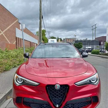 2022 Alfa Romeo Stelvio Quadrifoglio