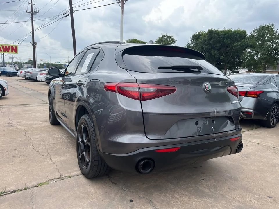 2022 Alfa Romeo Stelvio - Image 3 of 11