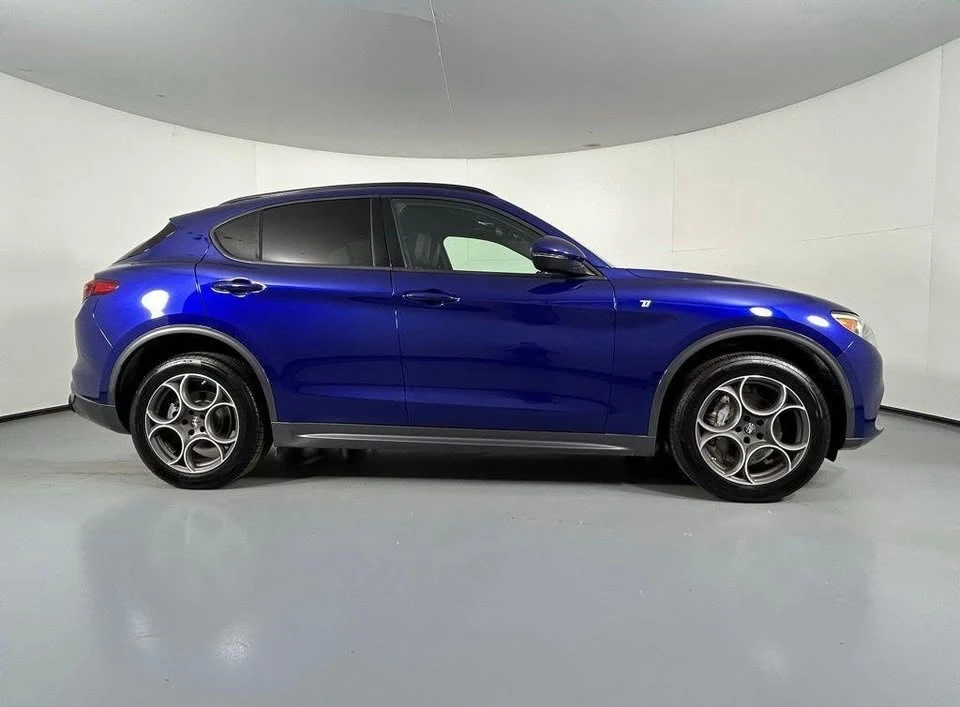 2022 Alfa Romeo Stelvio - Image 8 of 20
