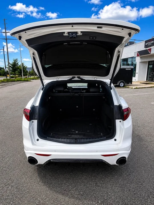 2022 Alfa Romeo Stelvio - Image 4 of 15