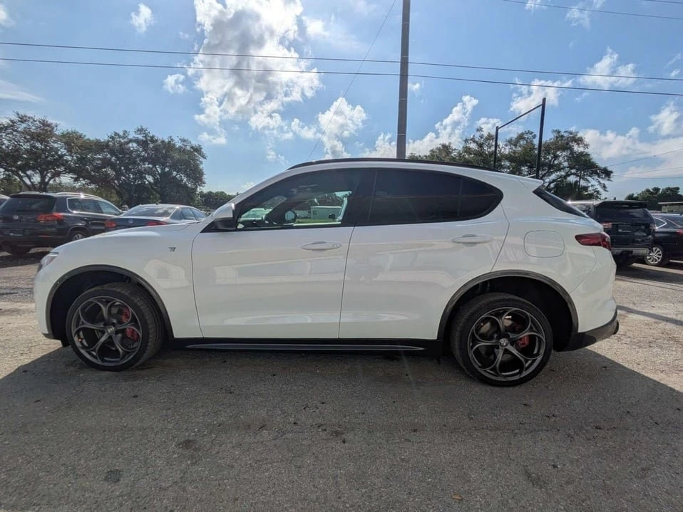 2022 Alfa Romeo Stelvio - Image 6 of 20
