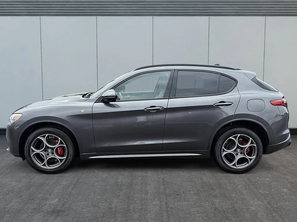 2022 Alfa Romeo Stelvio - Image 5 of 10
