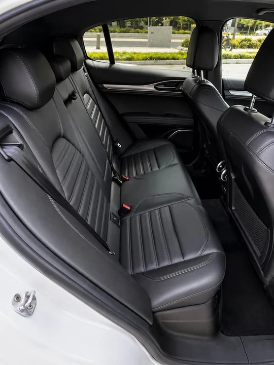 2022 Alfa Romeo Stelvio - Image 8 of 15