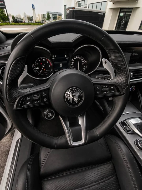 2022 Alfa Romeo Stelvio - Image 11 of 15