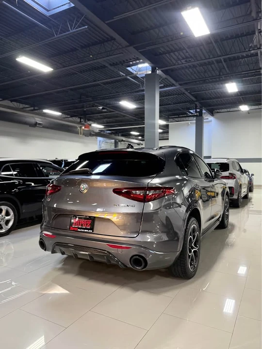 2022 Alfa Romeo Stelvio - Image 2 of 6