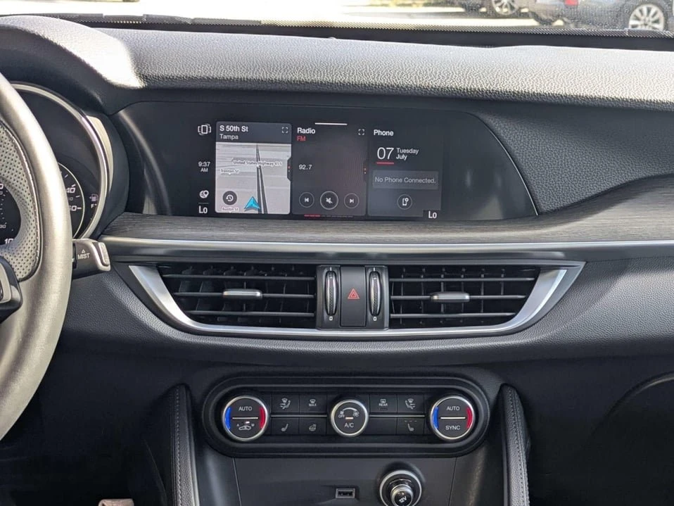 2022 Alfa Romeo Stelvio - Image 15 of 20