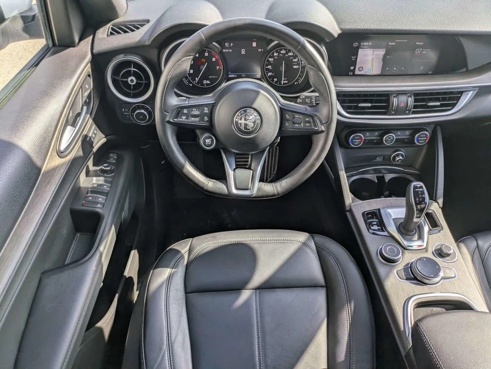 2022 Alfa Romeo Stelvio - Image 14 of 20