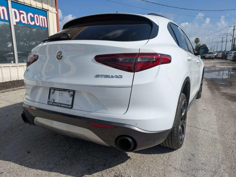 2022 Alfa Romeo Stelvio - Image 3 of 20