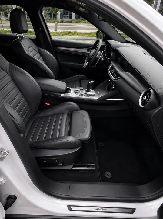 2022 Alfa Romeo Stelvio - Image 6 of 15