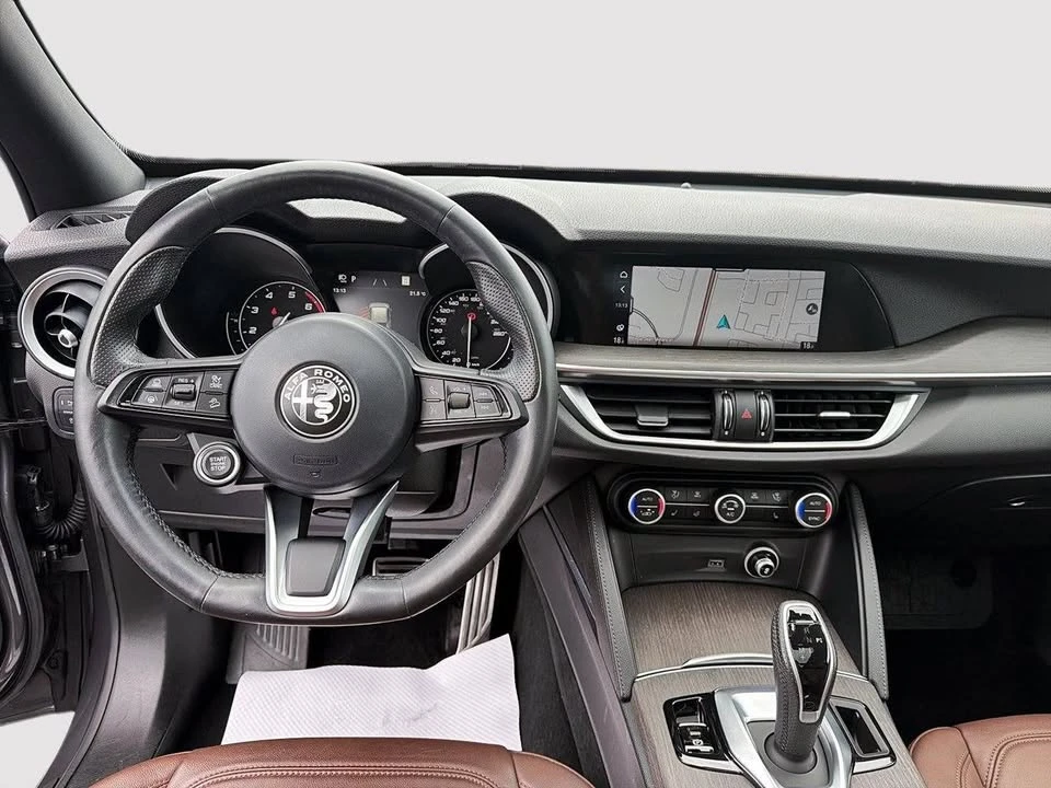 2022 Alfa Romeo Stelvio - Image 10 of 10