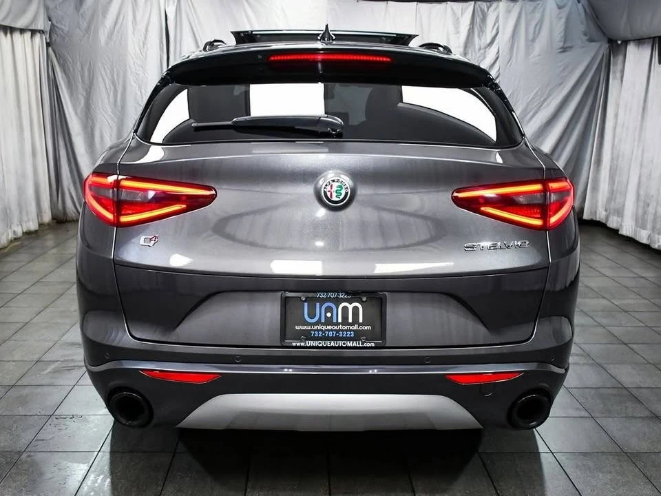 2022 Alfa Romeo Stelvio - Image 5 of 20
