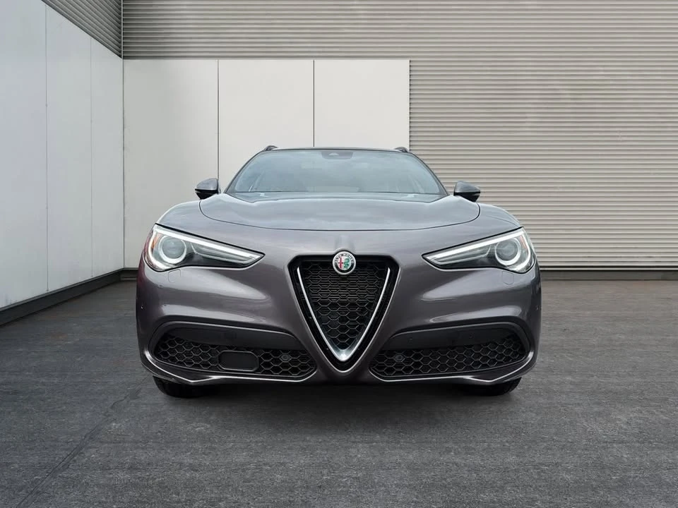 2022 Alfa Romeo Stelvio - Image 2 of 10