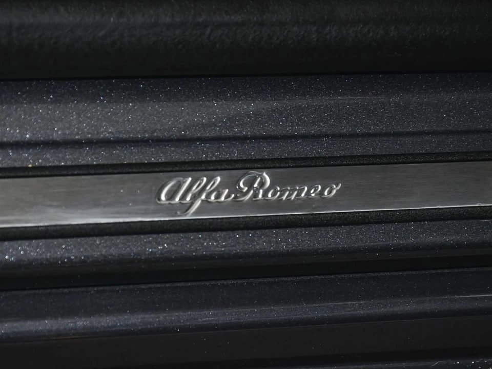 2022 Alfa Romeo Stelvio - Image 14 of 20