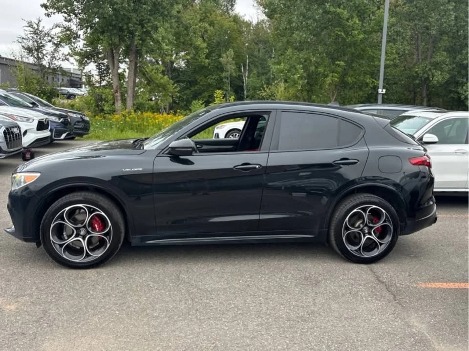 2022 Alfa Romeo Stelvio - Image 2 of 10