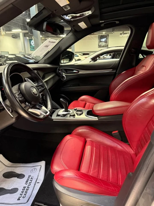 2022 Alfa Romeo Stelvio - Image 4 of 6