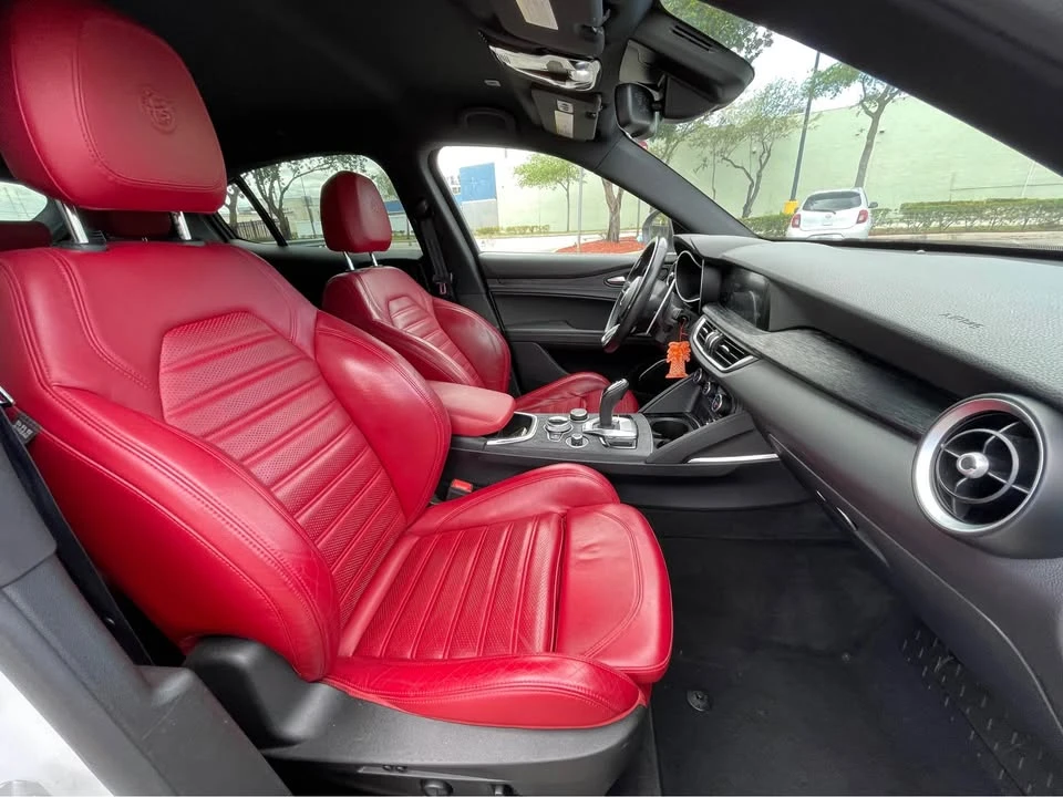 2022 Alfa Romeo Stelvio - Image 4 of 7