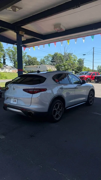 2022 Alfa Romeo Stelvio - Image 4 of 12