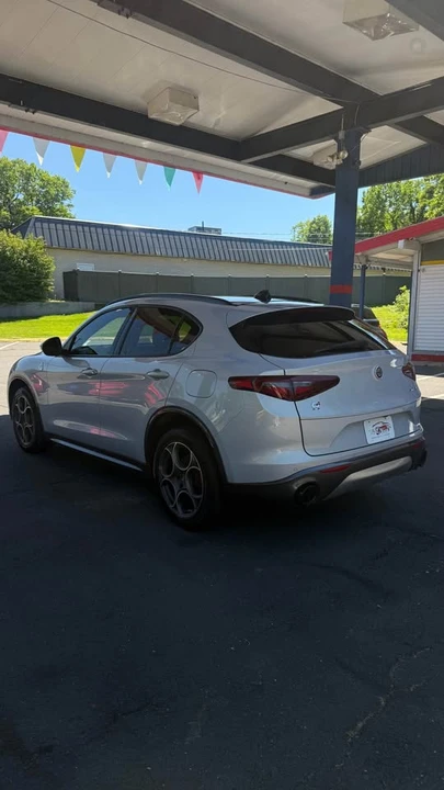 2022 Alfa Romeo Stelvio - Image 6 of 12