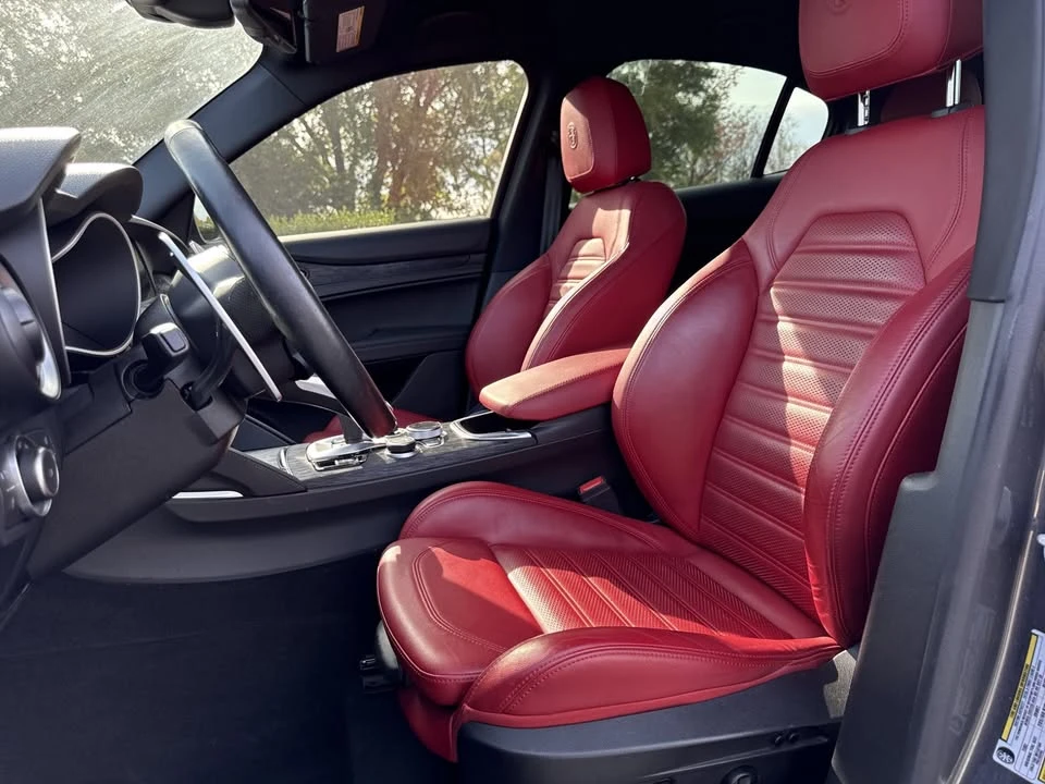 2022 Alfa Romeo Stelvio - Image 9 of 19