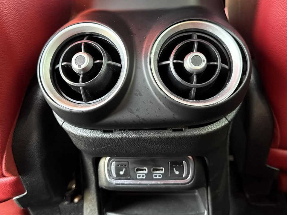 2022 Alfa Romeo Stelvio - Image 17 of 19